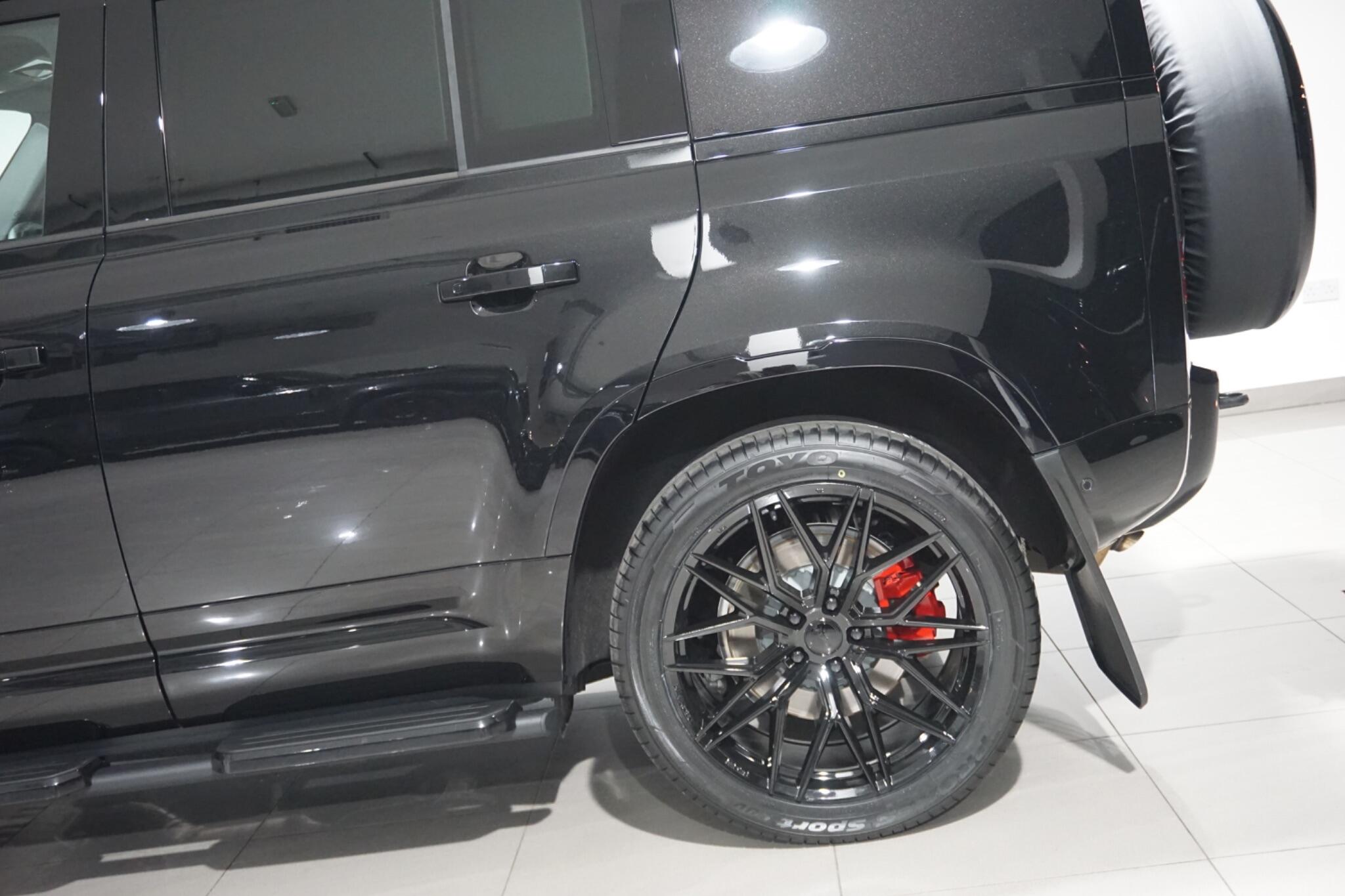 Land Rover Defender 110 3.0 D350 MHEV X-Dynamic HSE Hard Top SUV Auto 4WD MWB Euro 6 (s/s) 5dr